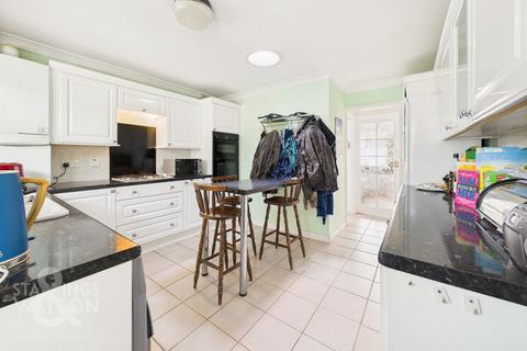 2 bedroom semi-detached bungalow for sale, Three Corner Drive, Old Catton, Norwich