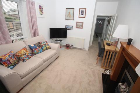 2 bedroom bungalow for sale, Esplanade, Greenock