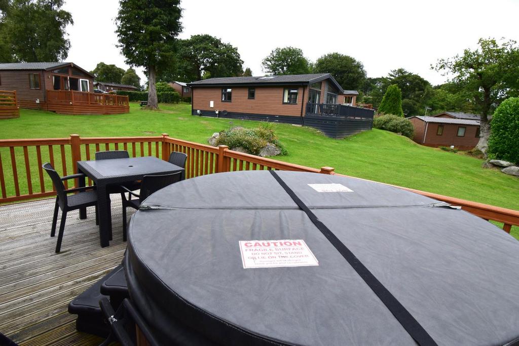 Front Decking/Seating Area