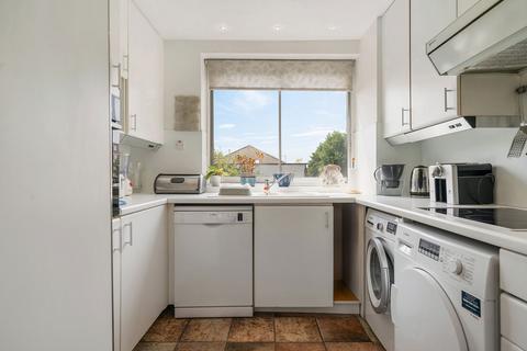 3 bedroom apartment to rent, Hall Road, London, NW8