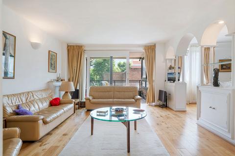3 bedroom apartment to rent, Hall Road, London, NW8