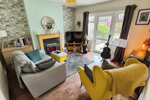 3 bedroom detached house for sale, High Road, Beeston, NG9 5BB