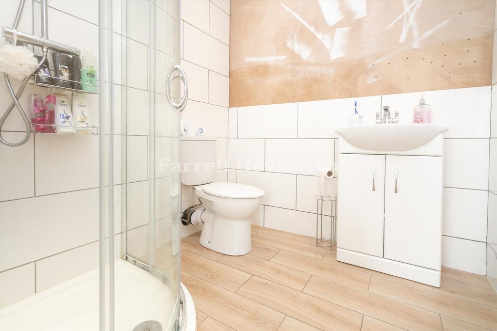 Bedroom 1 Ensuite