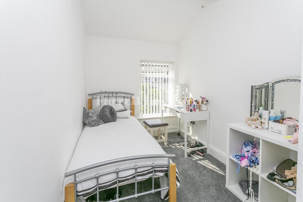 Bedroom4