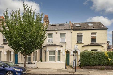 Coliston Road, Southfields, London, SW18