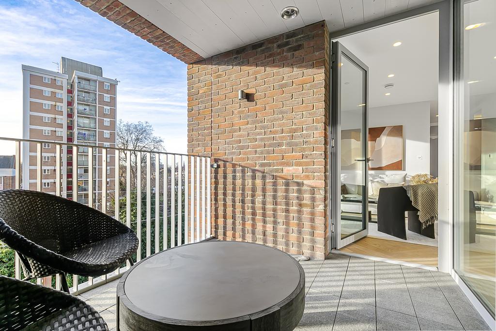 Parkhaus 2 bedroom (13).jpg