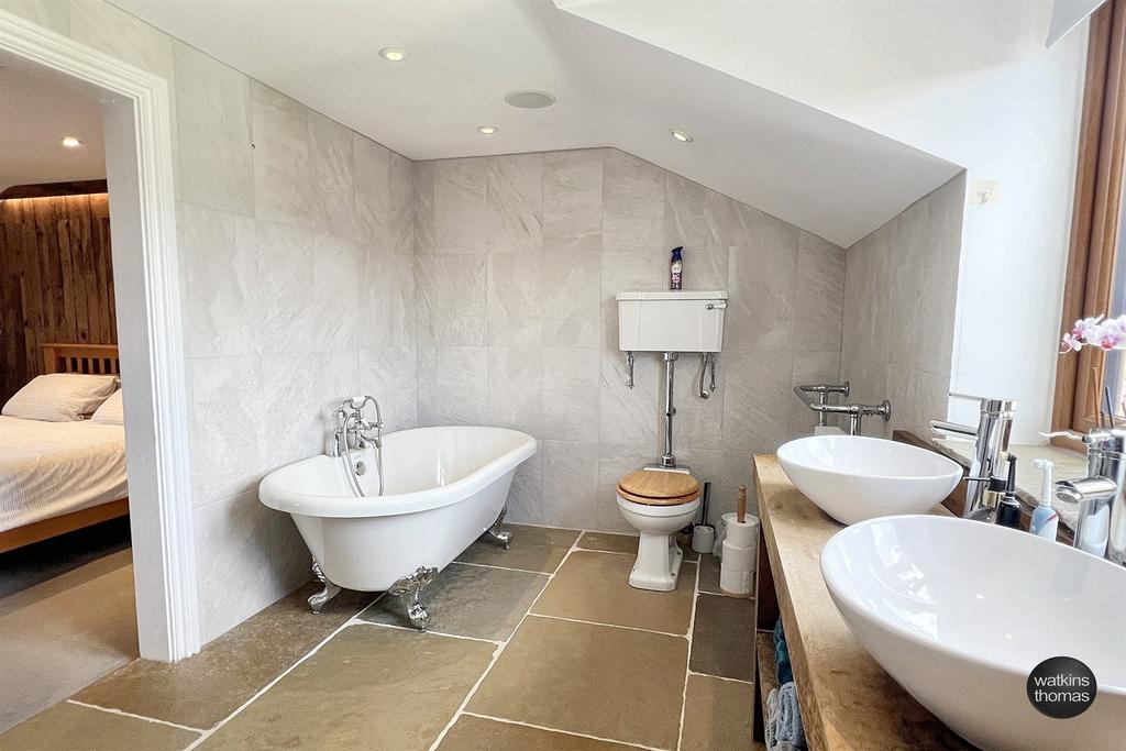 En suite bathroom
