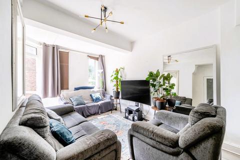 1 bedroom flat for sale, King Henrys Road, Primrose Hill, London, NW3