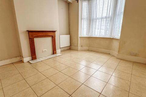 75 Beaconsfield Road, Wick, Littlehampton, BN17 6LN