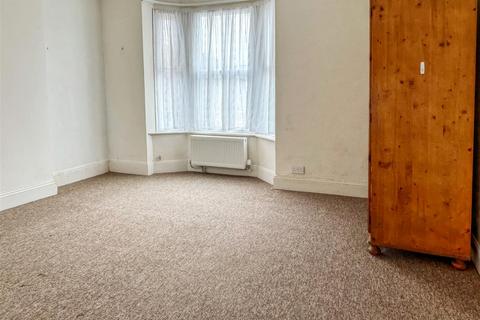 75 Beaconsfield Road, Wick, Littlehampton, BN17 6LN