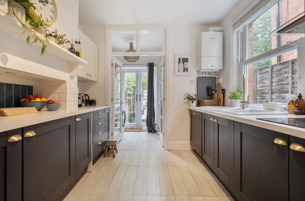 1336754-19-689cb6...