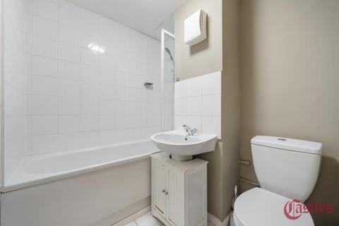 undefined, Riverside Close, Hackney, E5