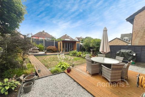 3 bedroom detached house for sale, Kiln Way, Aldershot, Hampshire