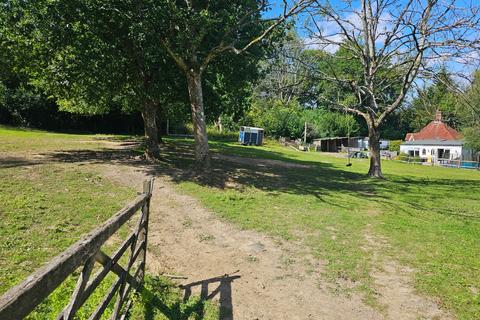 undefined, Sandhawes Hill, East Grinstead RH19