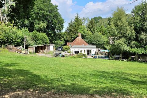 undefined, Sandhawes Hill, East Grinstead RH19