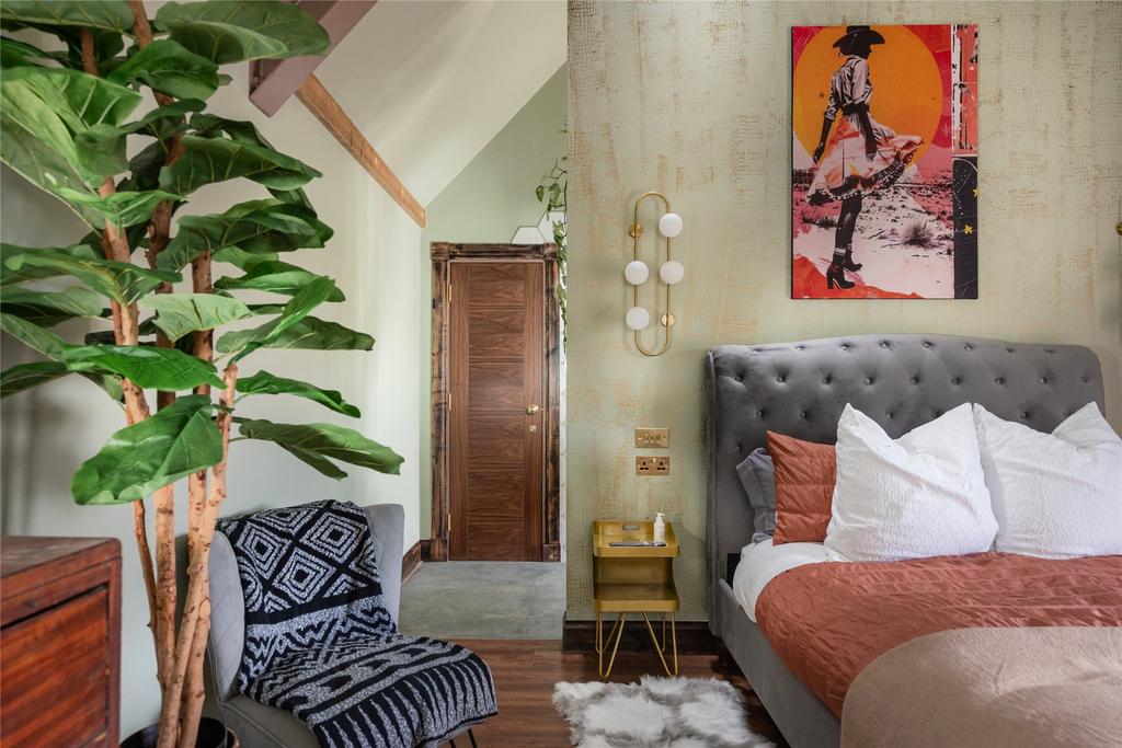 Principal Bedroom