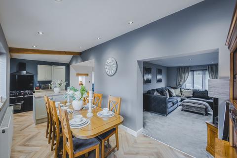 undefined, Holdcroft Close, Blunsdon, Swindon, SN26