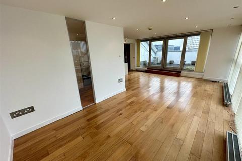 2 bedroom flat to rent, Clowes Street, Salford M3