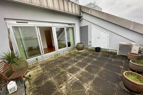 2 bedroom flat to rent, Clowes Street, Salford M3