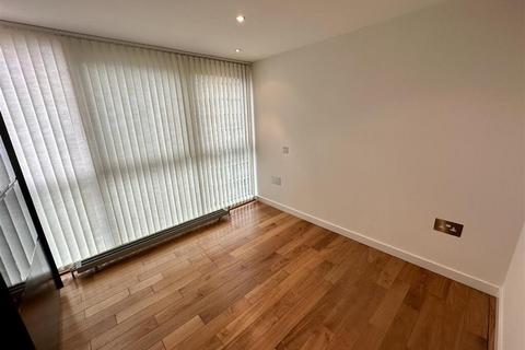 2 bedroom flat to rent, Clowes Street, Salford M3