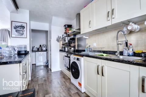 undefined, Gladwyns, Basildon
