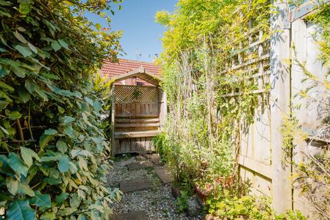3 Landscore Close, Crediton, EX17 3QR