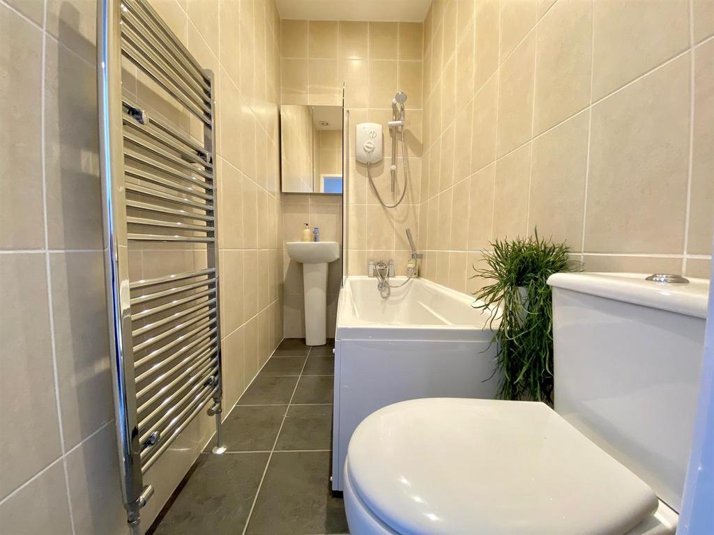 Bramleys Estate Agents - Cowcliffe Hill Road - Hud