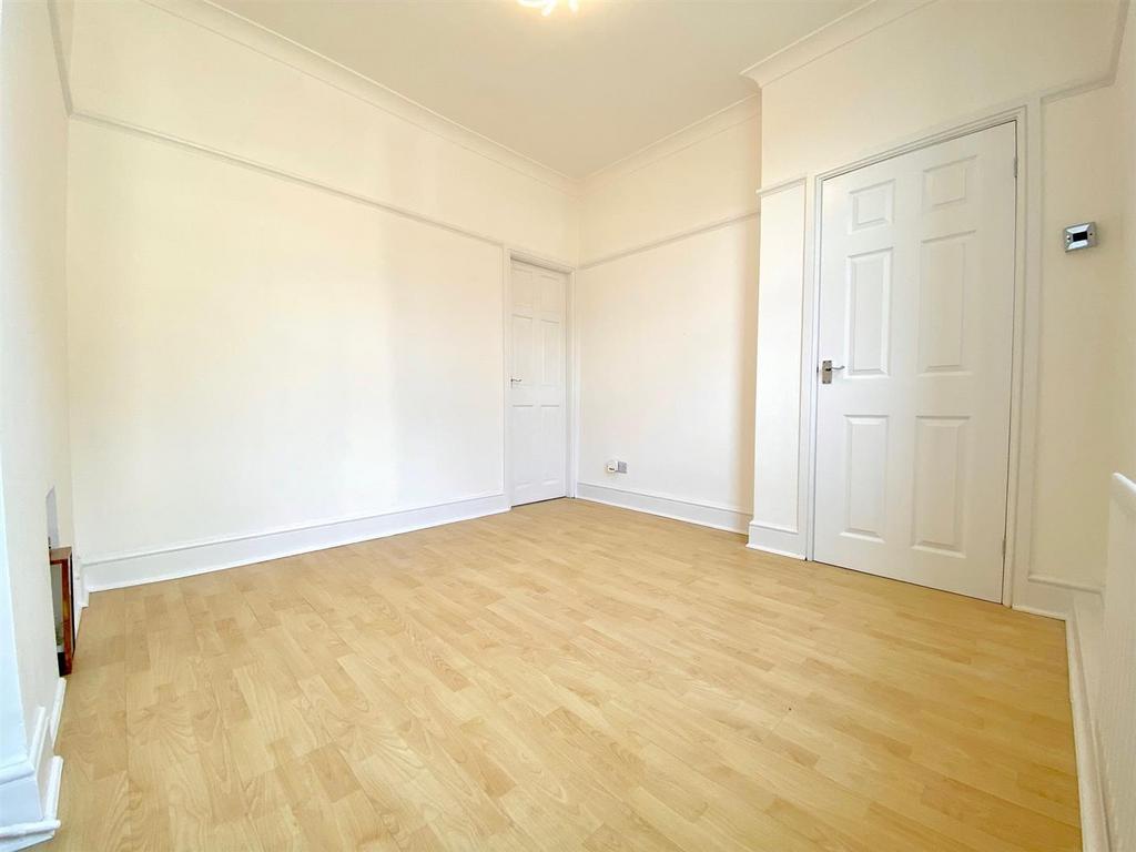 Bramleys Estate Agents - Cowcliffe Hill Road - Hud
