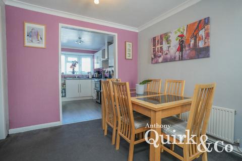 3 bedroom terraced house for sale, Brunel Close, Tilbury, RM18