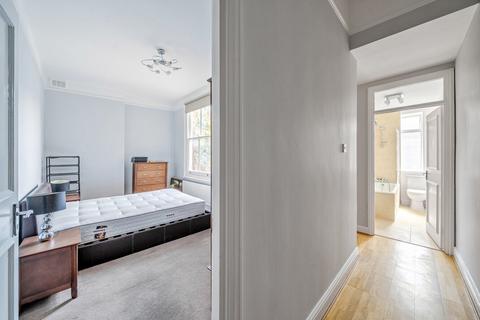 Flat 4, 10 Prima Road, London, SW9 0NA