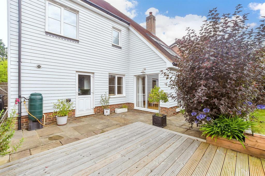 Patio / Decking