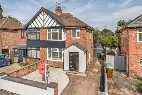 Trowell Avenue, Wollaton NG8