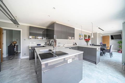 5 Sainfoin Lane, Oakley, Basingstoke, RG23 7JH