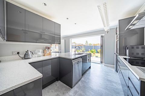 5 Sainfoin Lane, Oakley, Basingstoke, RG23 7JH