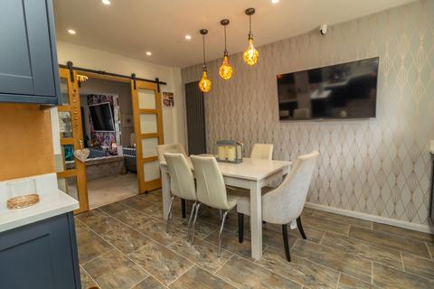 undefined, High Street, Towcester NN12