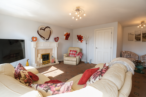 3 bedroom townhouse for sale, Malthouse Drive, Dudley DY1