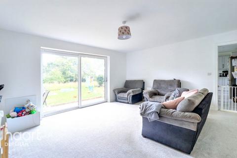 4 bedroom detached bungalow for sale, Bradenham Road, Shipdham
