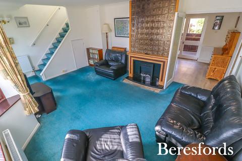 3 bedroom end of terrace house for sale, Plover Gardens, Upminster, RM14