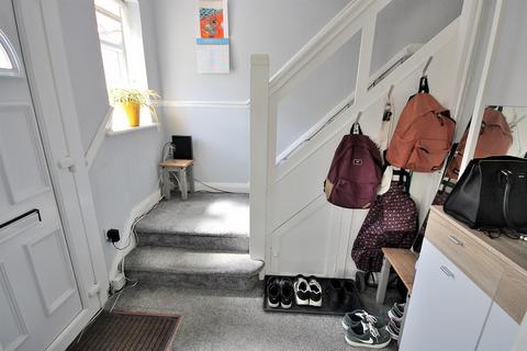 undefined, Liverpool L4