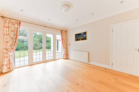 undefined, Shaw Crescent, Sanderstead, South Croydon, CR2