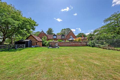 3 bedroom semi-detached house for sale, Dunmow, Essex, CM6