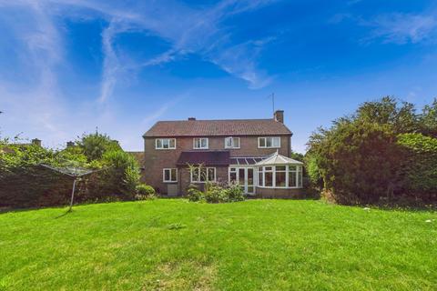 Lindsey Close, Woodnewton, Northamptonshire, PE8
