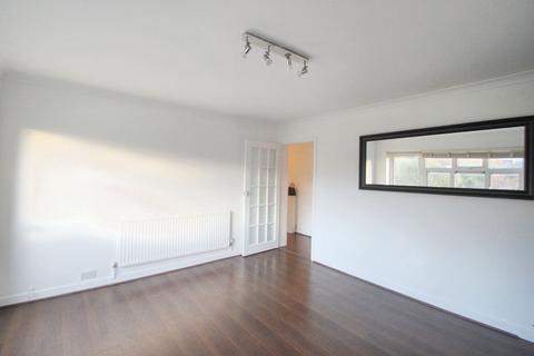 2 bedroom flat to rent, Broomhill Road, Woodford Green, IG8