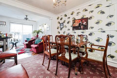 3 bedroom semi-detached house for sale, Ashby Close, Hornchurch RM11