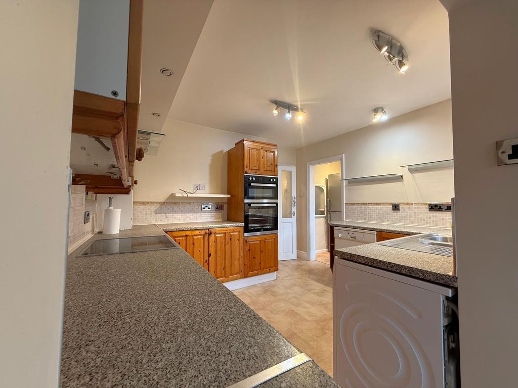 Torkington Road 53 11.jpg