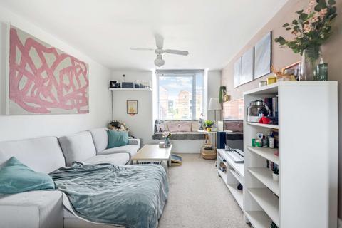 2 bedroom apartment for sale, at Blake Street, Aylesbury, Aylesbury HP19