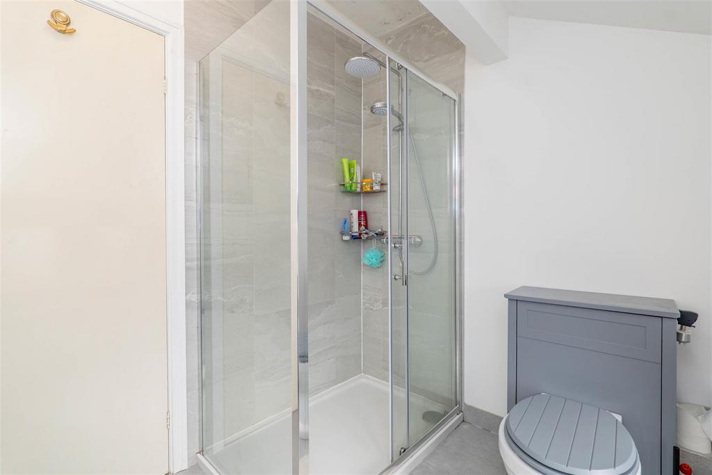 Master Bedroom Ensuite