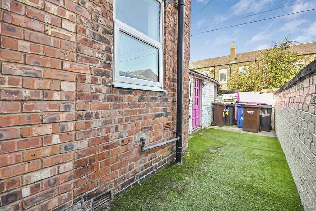 44 Wilkinson Street Garden.jpg