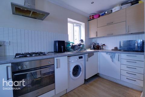 undefined, St Mark's Place, Dagenham