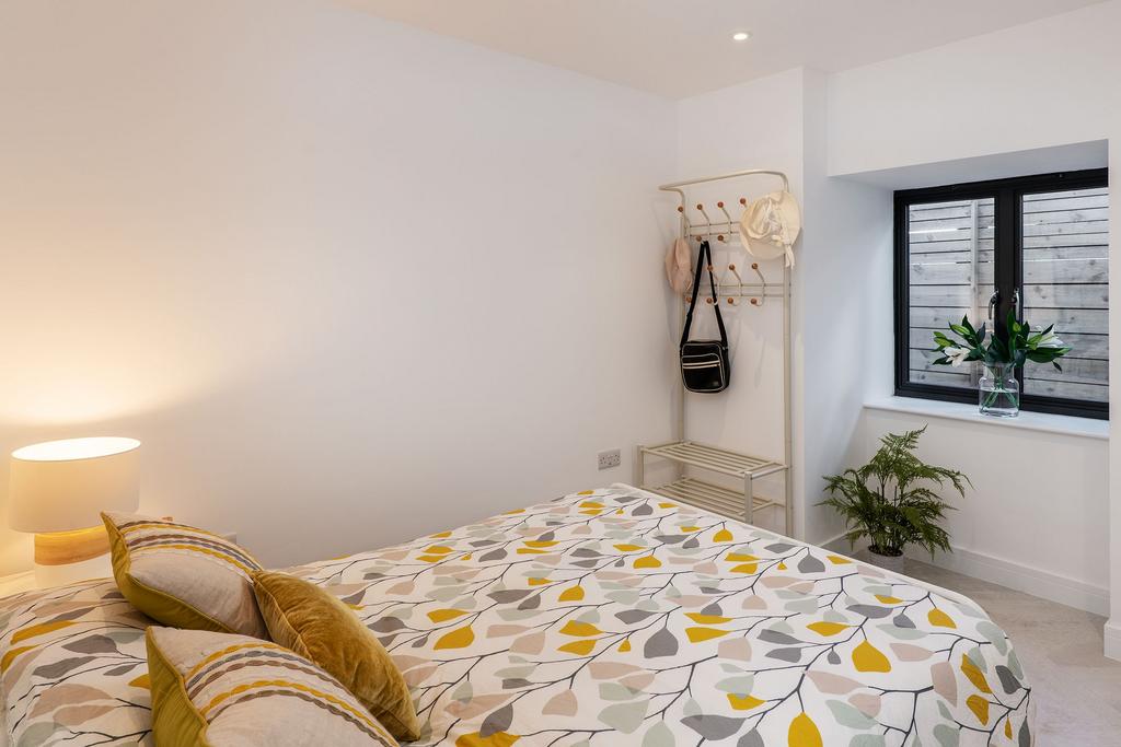 Aloft Bedroom 3 Dartmouth